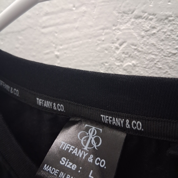 Tiffany & Co. Black Logo Women's Tee - Picture 4 of 4